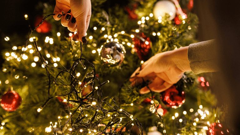 This is when you should take down your Christmas decorations, according to tradition This is when you should take down your Christmas decorations, according to tradition