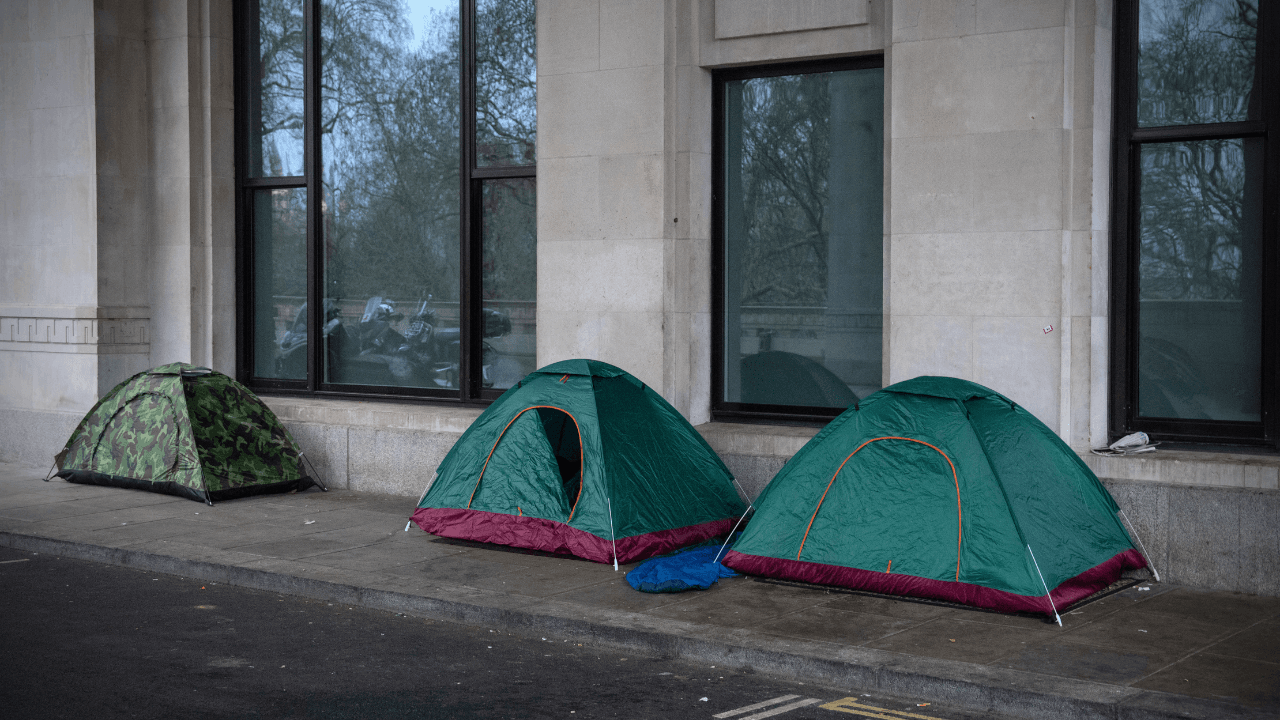 ‘Think of the toddler learning how to walk in a hotel room’ – Ireland’s homeless crisis is worsening