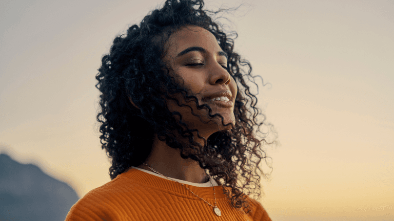 This wholesome trend has women supporting one another by sharing their life tips This wholesome trend has women supporting one another by sharing their life tips