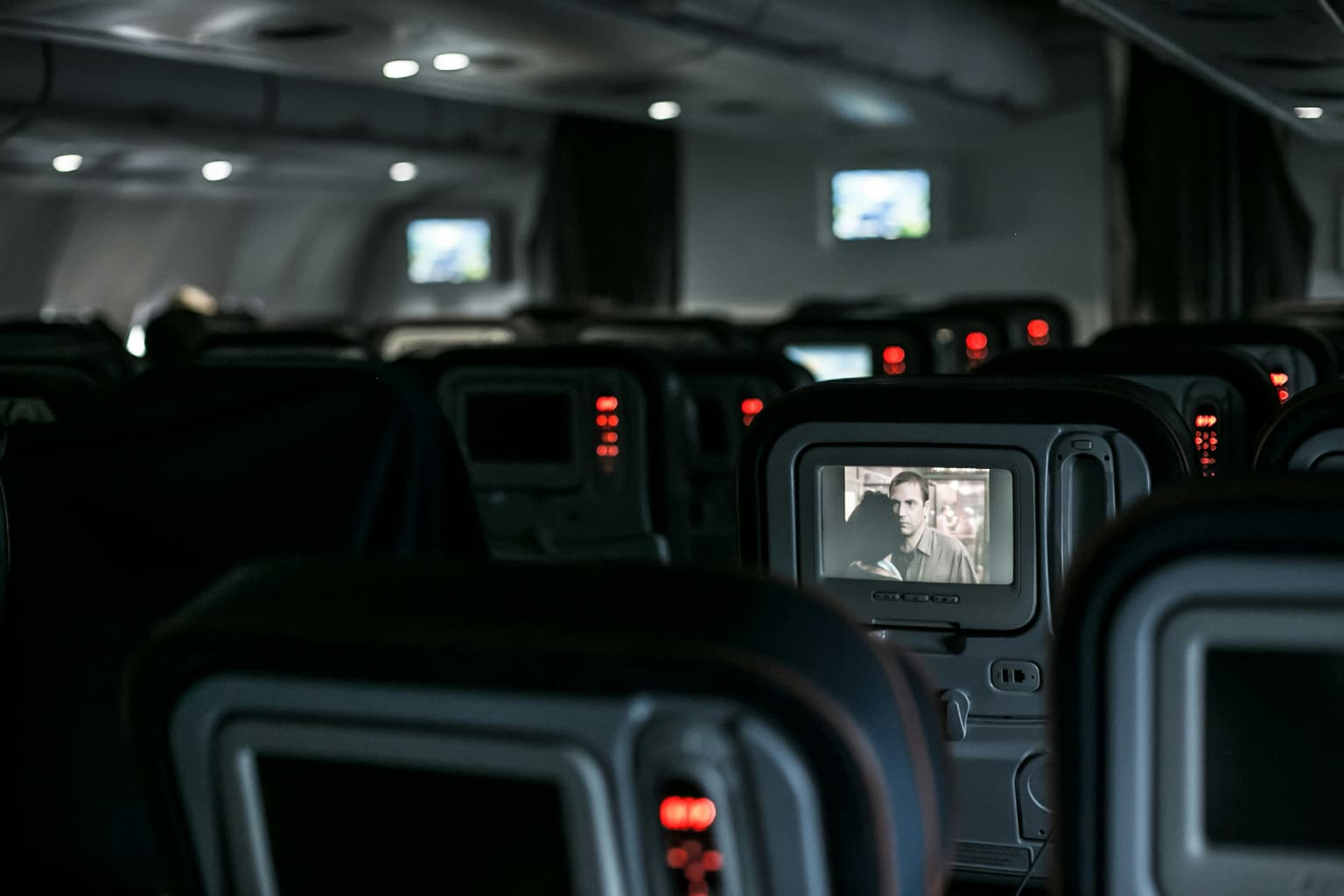 Flight attendant shares the ‘warning’ she gives if people won’t swap seats for a child
