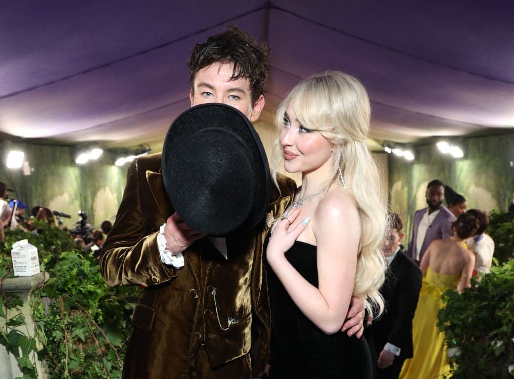 Sabrina Carpenter unveils new video for Please Please Please starring Barry Keoghan