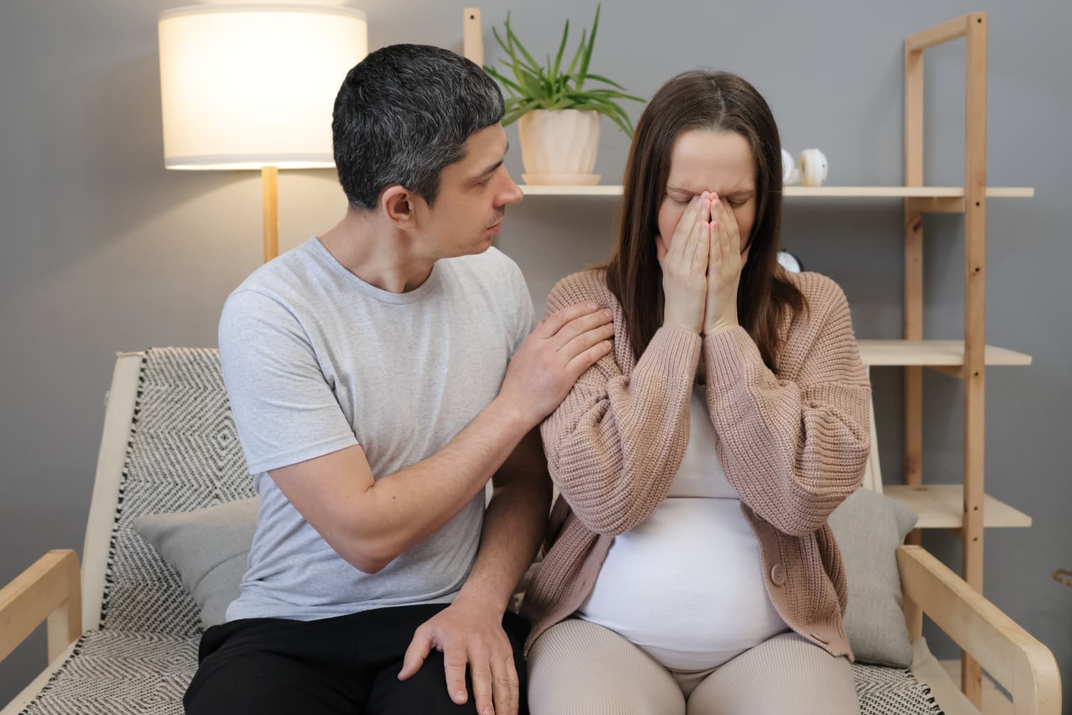 Women shocked after discovering what pregnancy can do to your eyes