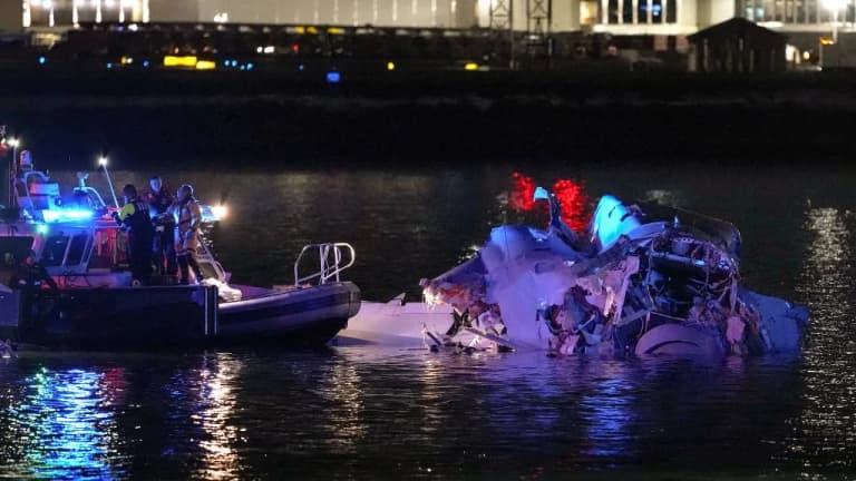 Husband shares heartbreaking final text from wife moments before American Airlines crash Husband shares heartbreaking final text from wife moments before American Airlines crash