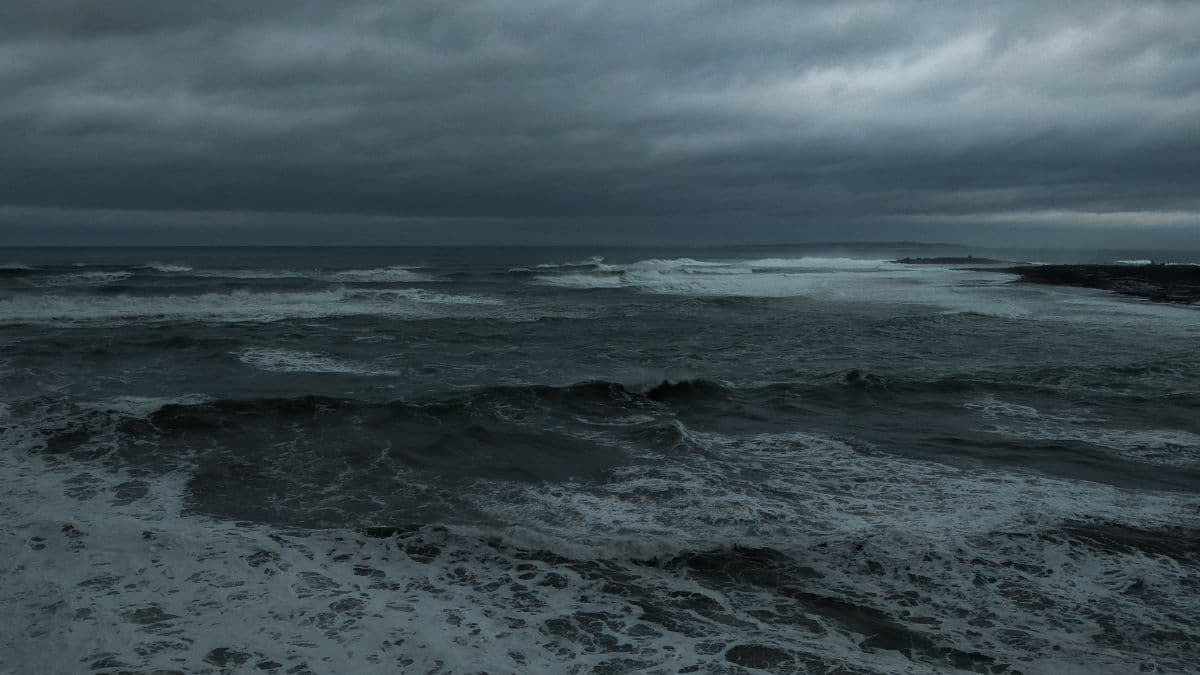 Exact date Storm Floris set to batter Ireland as Met Éireann issues Bank Holiday warning