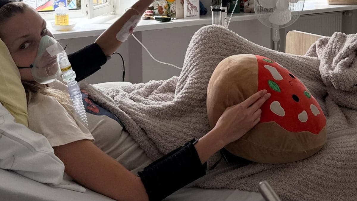 Bella Hadid shares worrying Instagram post amid health battle