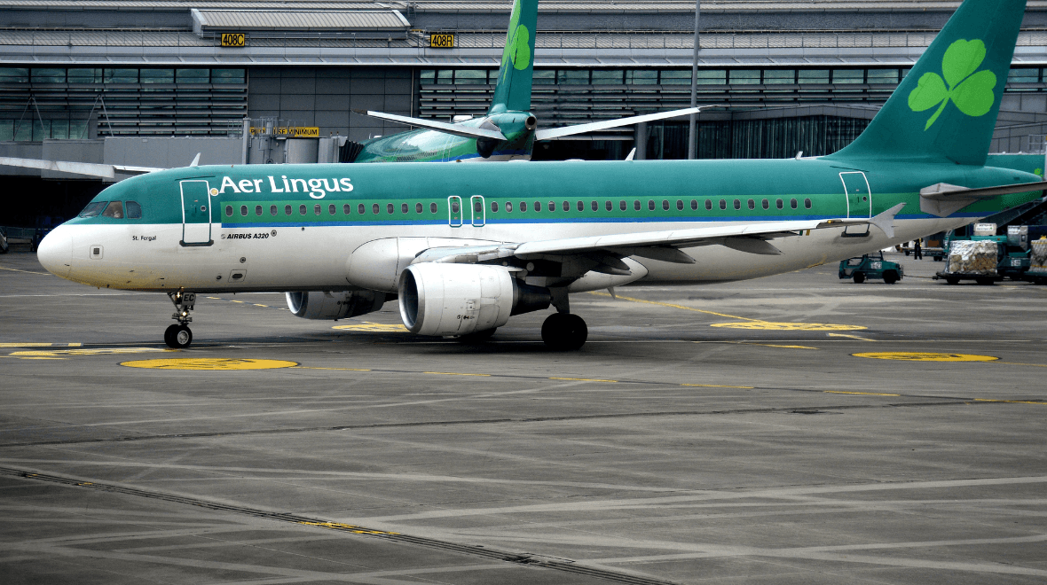 Travel chaos as Aer Lingus cancels over 500 flights