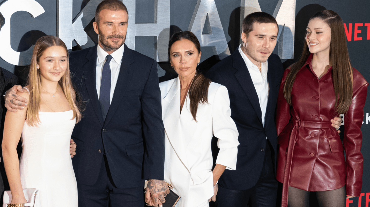 Harper Beckham makes a five mile journey to visit estranged brother Brooklyn