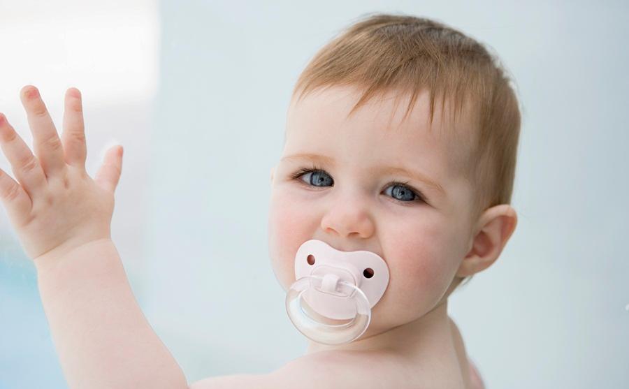 Research Shows The Dummy Could Be Affecting Your Child’s Emotional Development