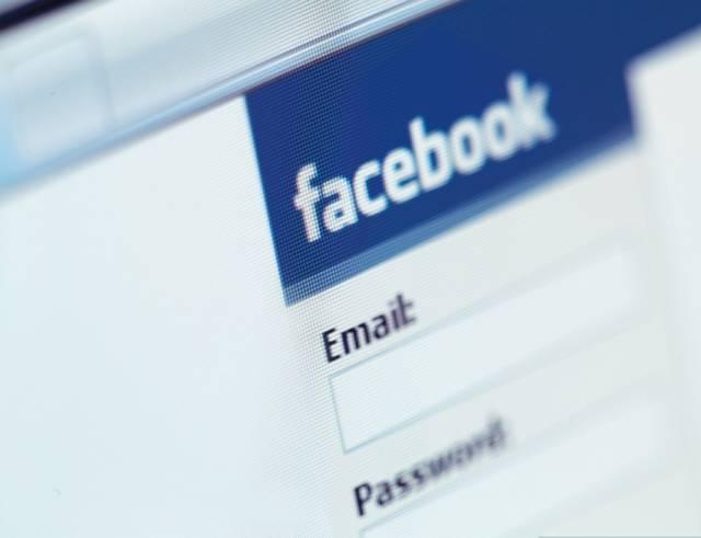 “Eh… What’s Your Name Again?” Is Facebook Completely Ruining Your Memory?