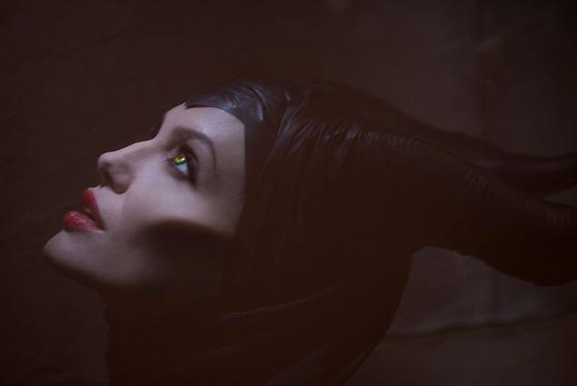 REVIEW – Maleficent, Angelina Jolie Simply At Her Best
