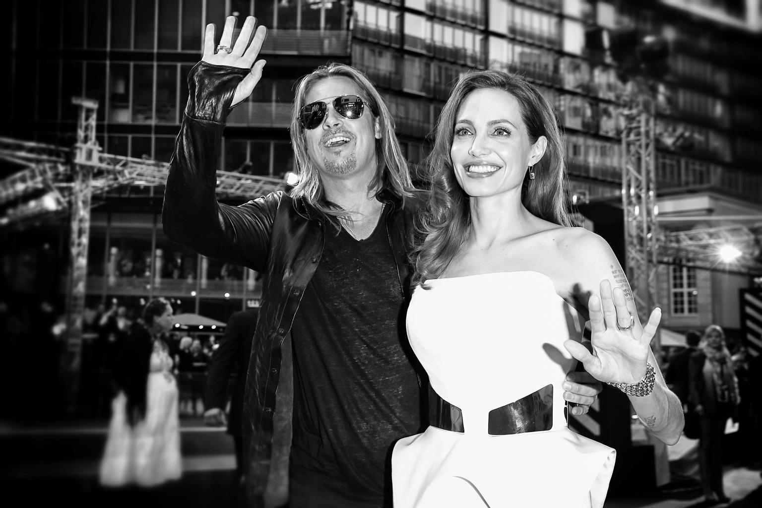 Angelina Jolie and Brad Pitt Are MARRIED!