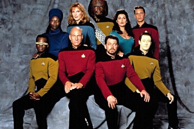 The “Star Trek: The Next Generation” Reunion Selfie Is The Best Thing You Will See Today