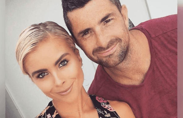 Rob Kearney and Jess Redden just got engaged in New York, and we NEED a closeup of the ring