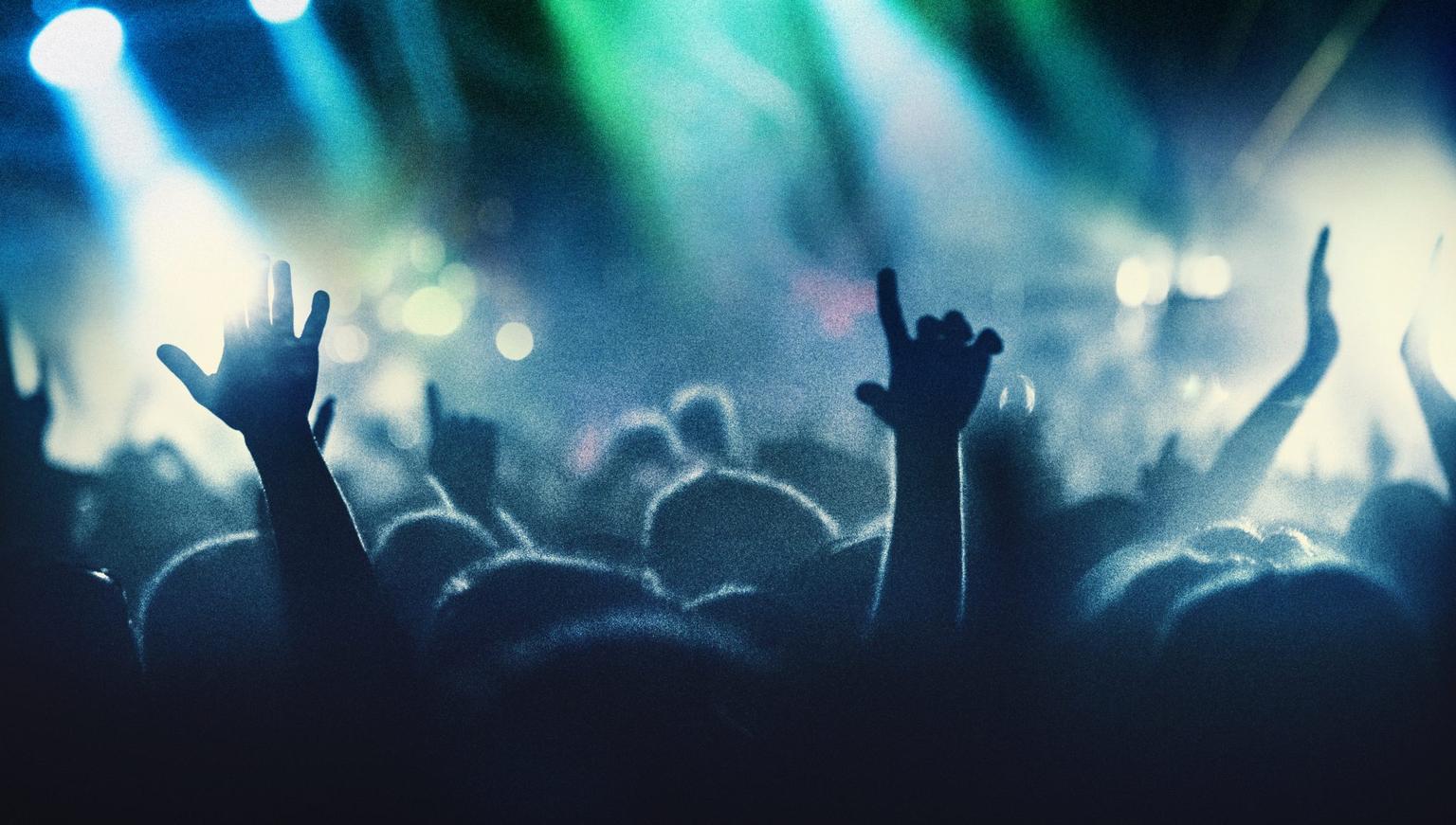 BREAKING: Night clubs will officially reopen on 22 October