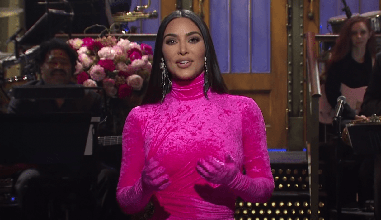 Nicole Brown Simpson’s sister calls out Kim Kardashian over her “inappropriate” OJ joke