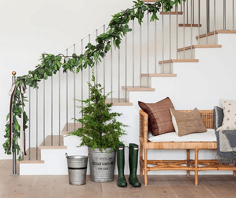 Visitors on the way? 7 easy steps to speed clean your house in just MINUTES