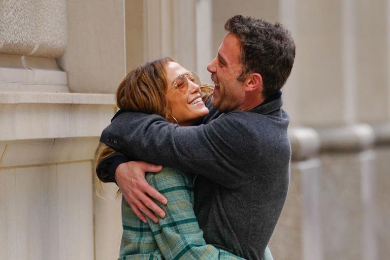 Wait, are Ben Affleck and Jennifer Lopez engaged again?