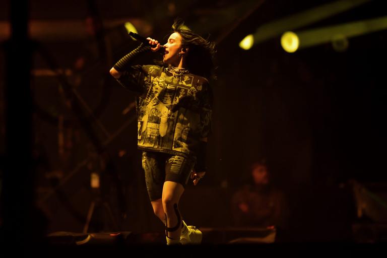 Billie Eilish condemns overturning of Roe v. Wade during Glastonbury set