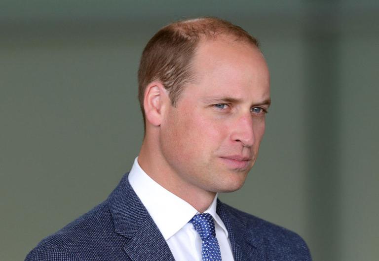 Prince William shouts at photographer who was “stalking” his family