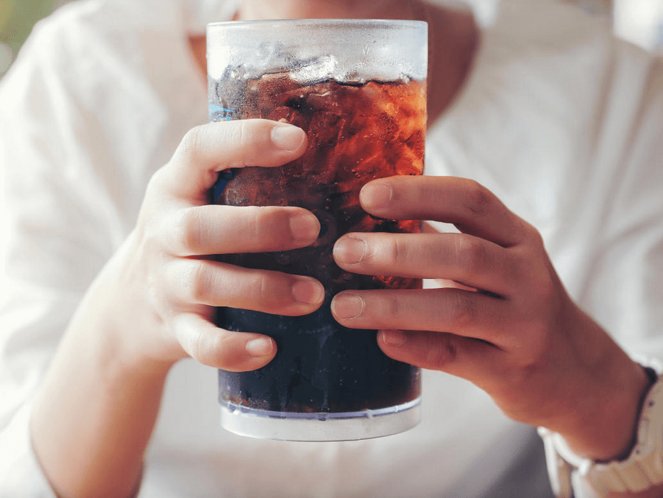 People on TikTok are making ‘healthy Coke’ with just two ingredients