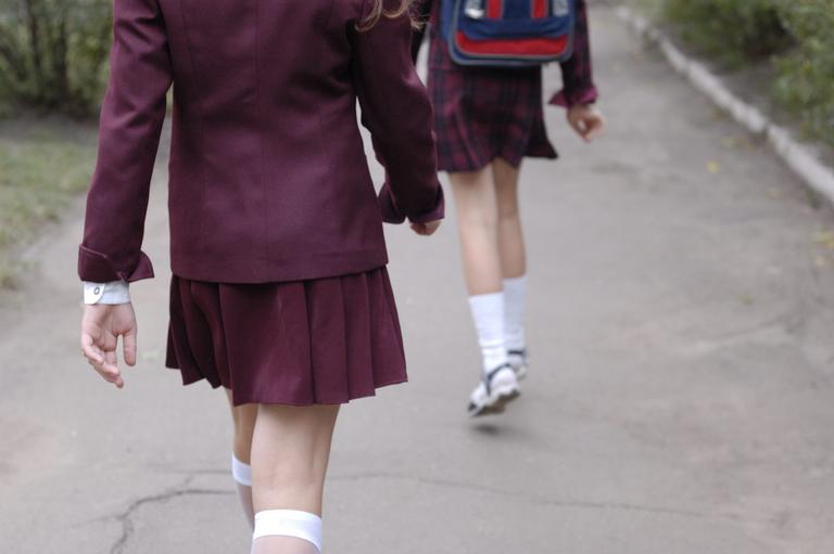School in the UK bans skirts for all students