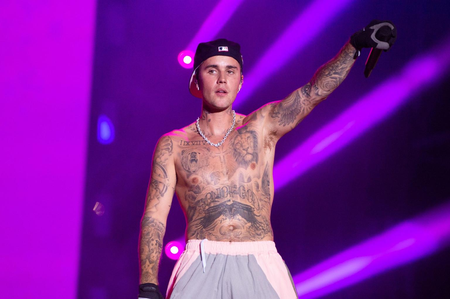 UPDATE: H&M pulls Justin Bieber merchandise following complaints from singer
