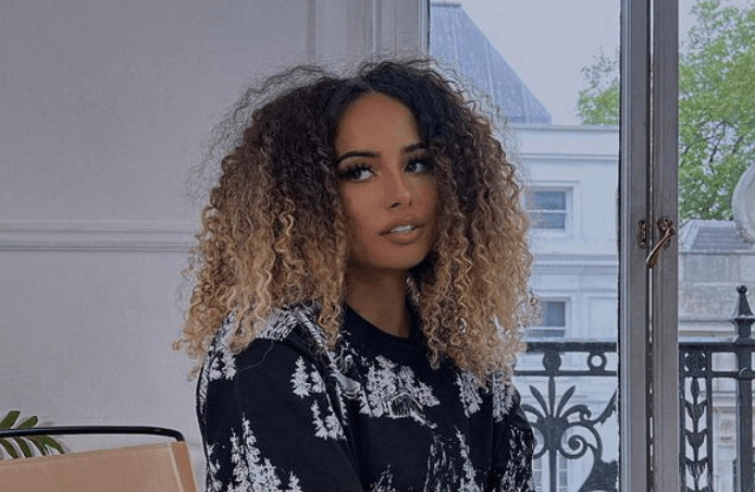 Amber Gill confirms new relationship with Arsenal footballer Jen Beattie