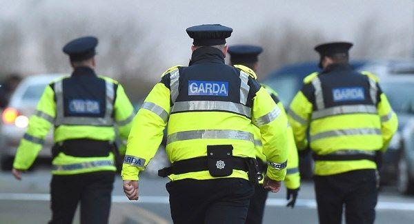 Gardaí appeal for man with bandaged hand following fatal assault of woman (20s) in Limerick