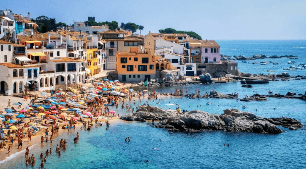 Holiday alcohol warning issued for Irish people travelling to Spain this summer