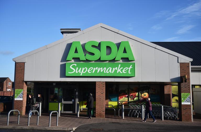 Incredible supermarket workers save unresponsive toddler’s life after mum calls for help