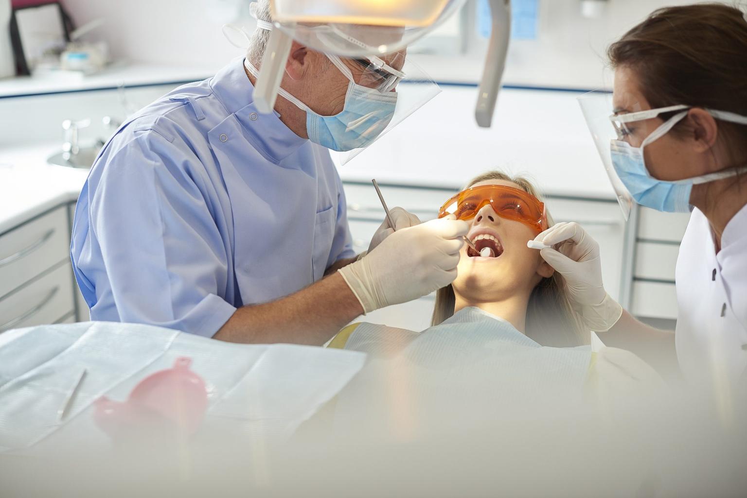 Irish dentist reveals common summer mistake that can lead to ‘health issues’