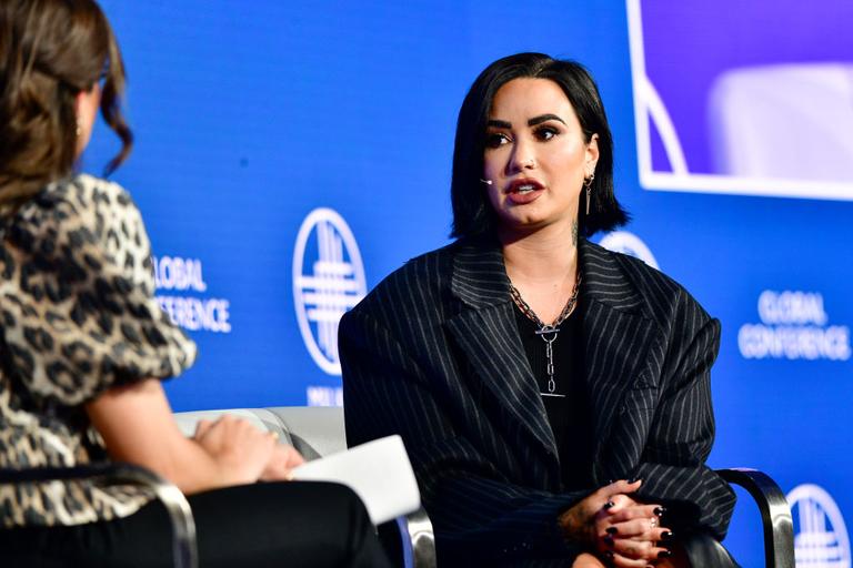 Demi Lovato believes she saw a ‘UFO’ and posts footage on Instagram