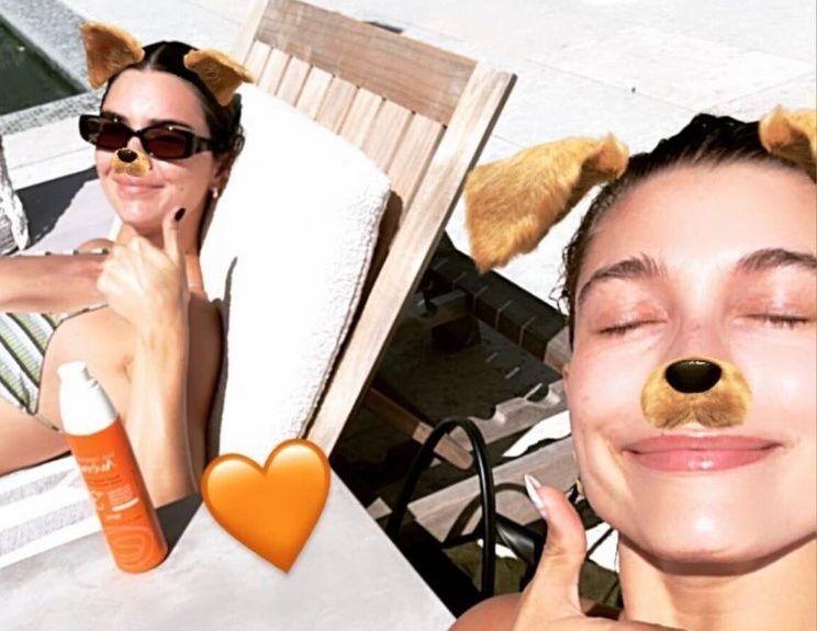 Hailey Bieber and Kendall Jenner soak up the sun using ‘amazing’ high street product