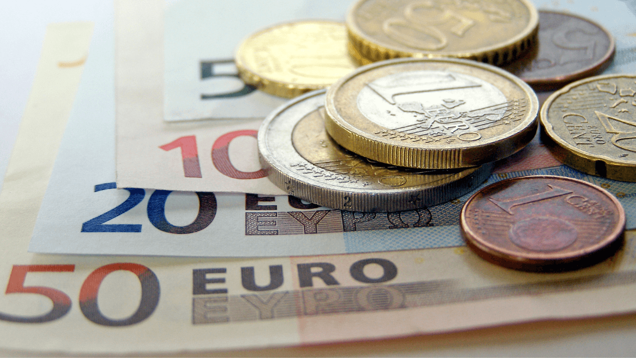 Social Welfare: Recipients to receive early payment due to schedule shake-up