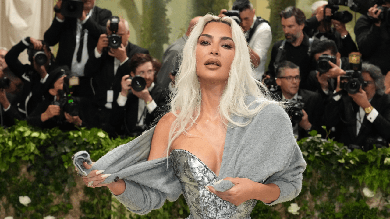 Kim Kardashian struggles to breathe in concerning Met Gala dress