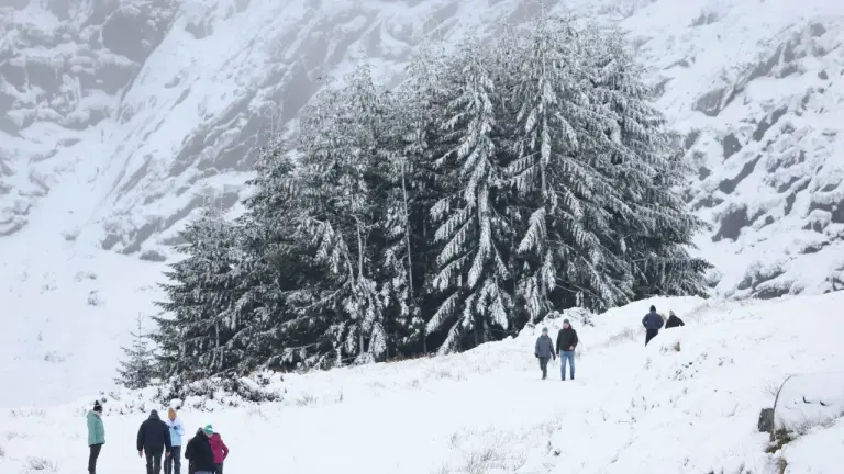 Status Orange warning issued for several counties over ‘significant snow’ Status Orange warning issued for several counties over ‘significant snow’