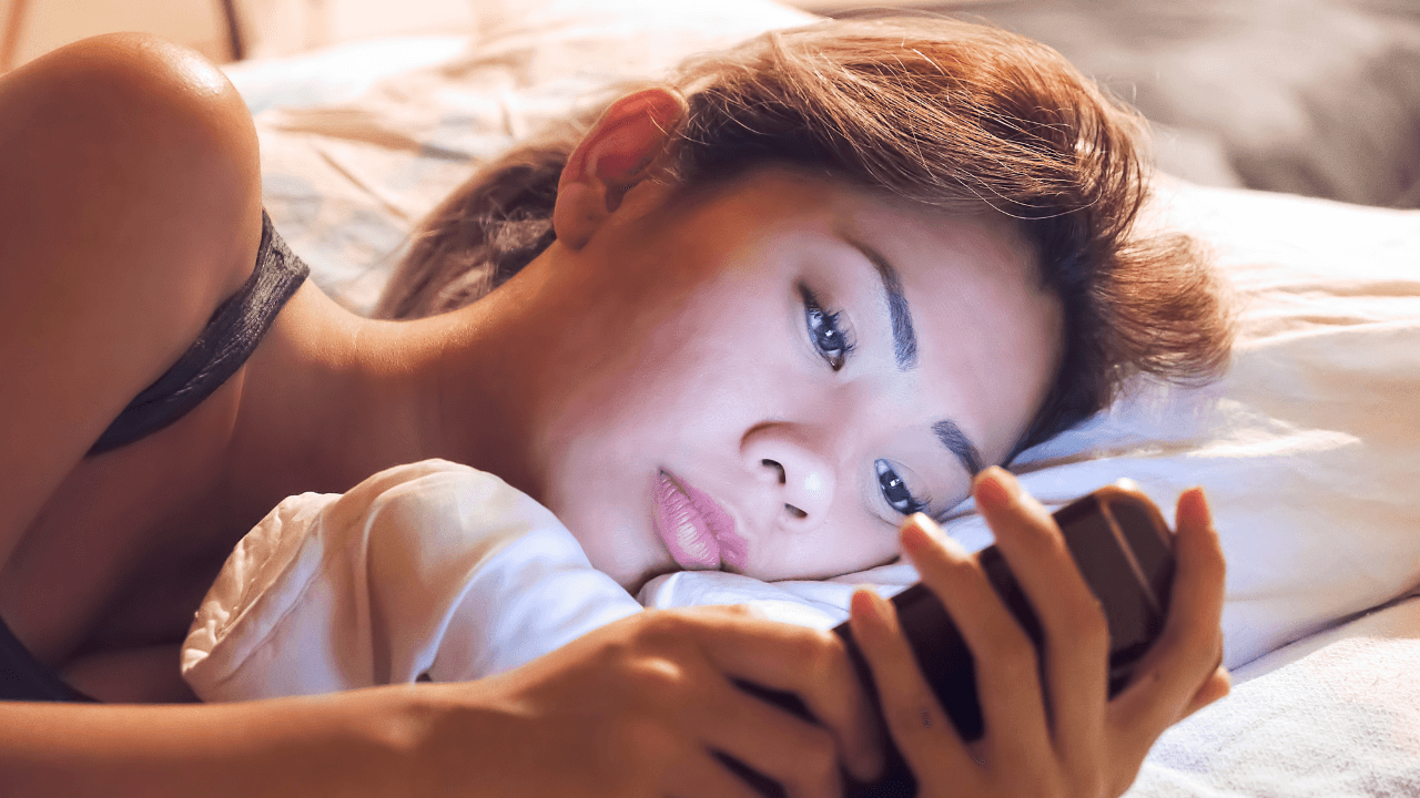 This is why you should stop using your phone first thing in the morning