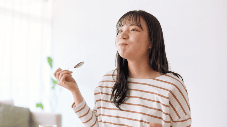 The best (and healthiest) time to eat breakfast, according to experts