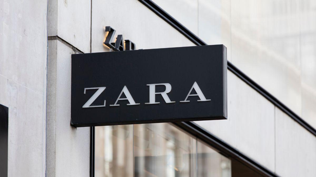 This Zara midi dress is perfect for the Holiday season and under €30