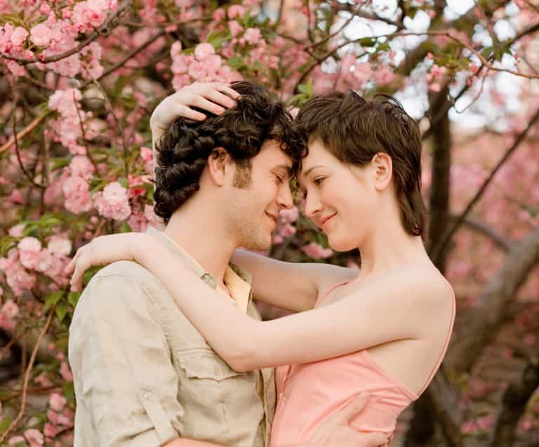 We love Chick-Lit Clichés and Happy Endings! We love Chick-Lit Clichés and Happy Endings!