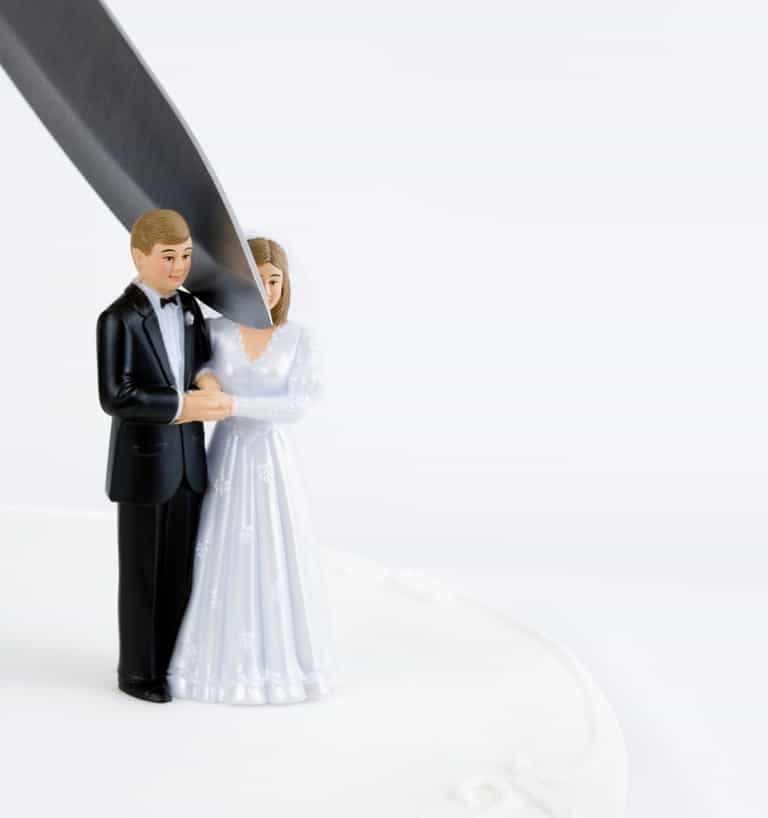Ding Dong! The Psycho’s Gone! Divorce Cakes All The Rage Ding Dong! The Psycho’s Gone! Divorce Cakes All The Rage