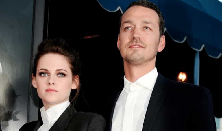 Us Weekly Releases Pictures of Kristen Stewart and Rupert Sanders in Passionate Embrace Us Weekly Releases Pictures of Kristen Stewart and Rupert Sanders in Passionate Embrace