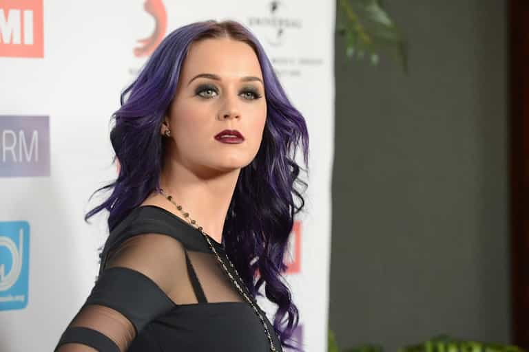 Not so Friendly? Katy Perry Tells Friends to Get Lindsay Lohan Away From Her… Not so Friendly? Katy Perry Tells Friends to Get Lindsay Lohan Away From Her…