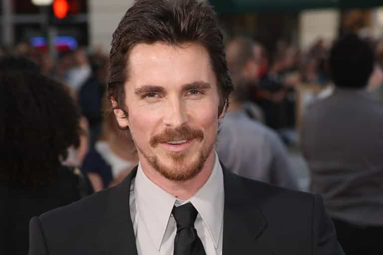 Christian Bale Washes Hands After Meeting Fans Christian Bale Washes Hands After Meeting Fans