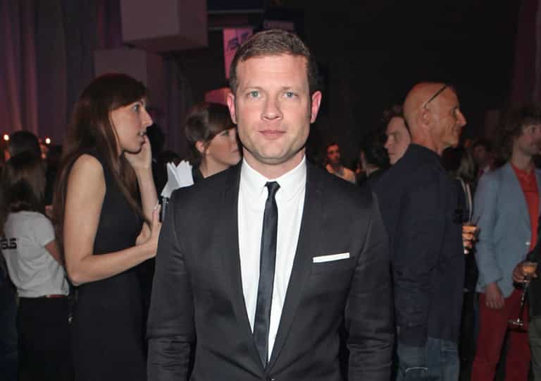 Dermot O’Leary Disgusted By Twitter Trolls Insulting Gary’s Grief Dermot O’Leary Disgusted By Twitter Trolls Insulting Gary’s Grief
