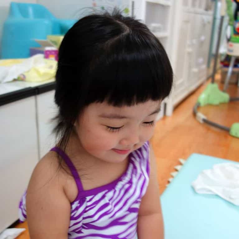 Video: Unbelievably Adorable Young Girl Has Had Enough of Her Father’s Antics! Video: Unbelievably Adorable Young Girl Has Had Enough of Her Father’s Antics!