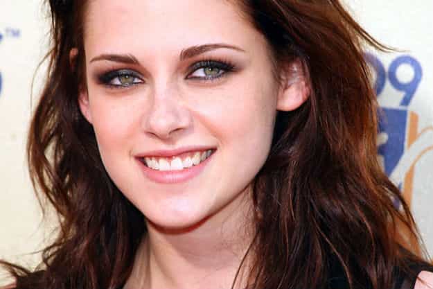 Actress Kristen Stewart Shows Off New Hair Colour Actress Kristen Stewart Shows Off New Hair Colour