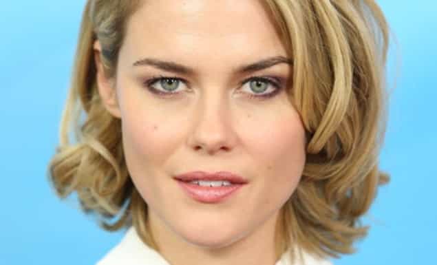 Actress Rachael Taylor Opens Up About Her Experience of Domestic Violence Actress Rachael Taylor Opens Up About Her Experience of Domestic Violence