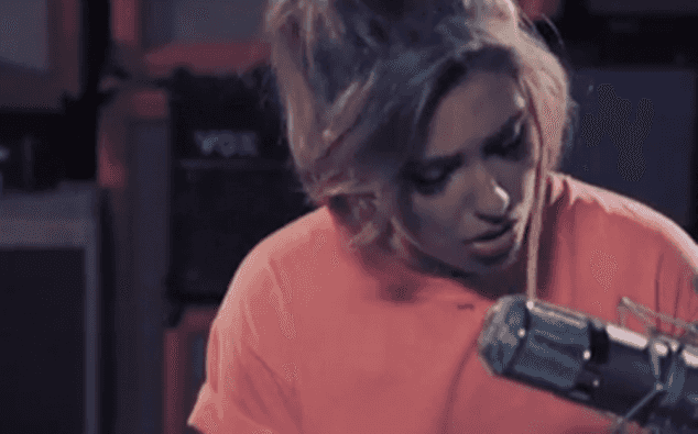 WATCH: Ella Henderson Is About To Blow You Away With This Drake Cover WATCH: Ella Henderson Is About To Blow You Away With This Drake Cover