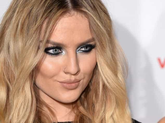 Perrie Edwards Sends One Direction Fans Into Frenzy With Topless Snap Of Zayn Malik Perrie Edwards Sends One Direction Fans Into Frenzy With Topless Snap Of Zayn Malik